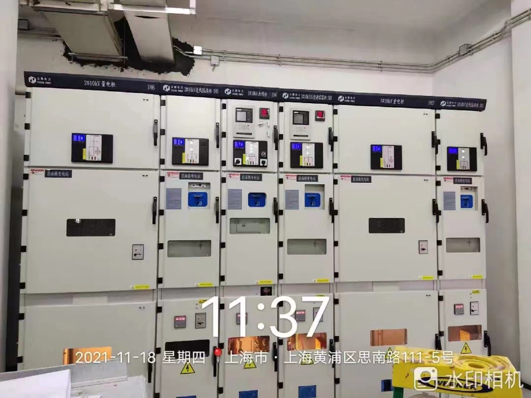 VGK400縱旋移開空氣絕緣柜、.jpg